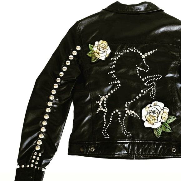 Meet Your Posher, Jess - Picture 5 of 12